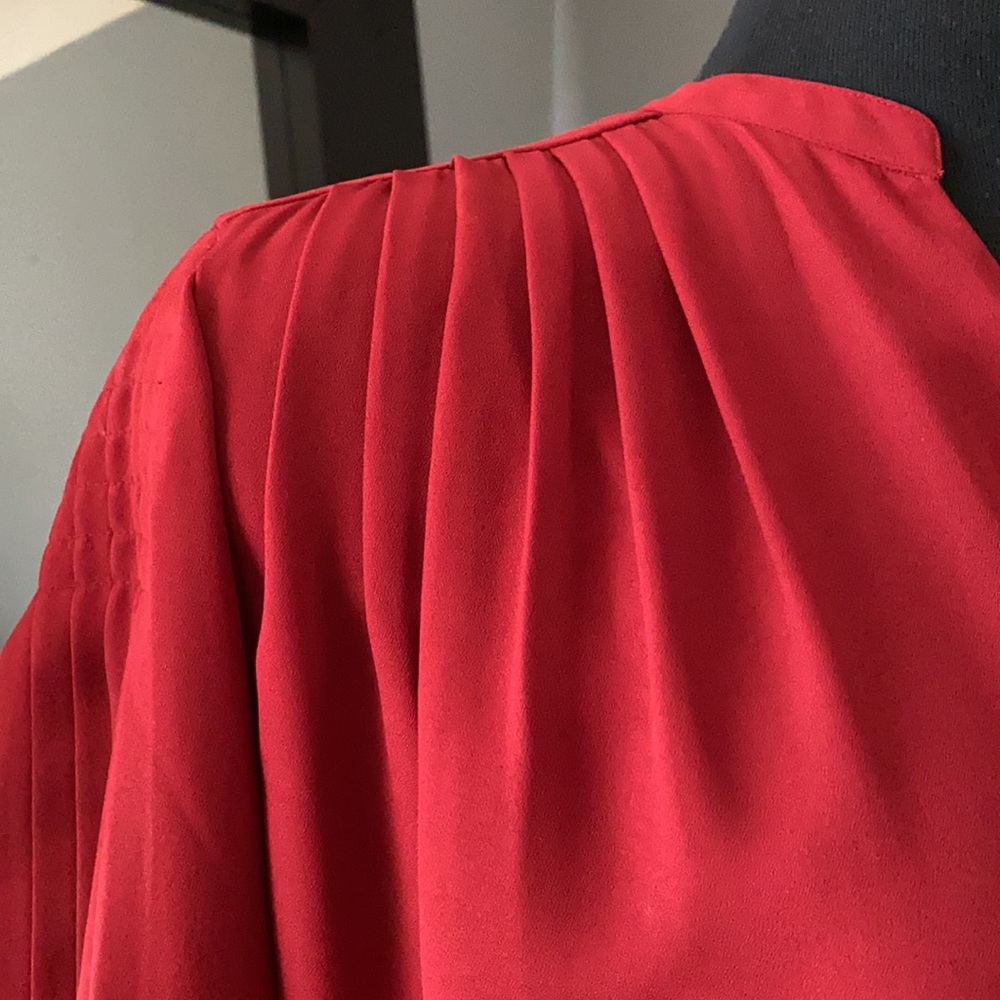 Lightweight blouse - Picture 3 of 6